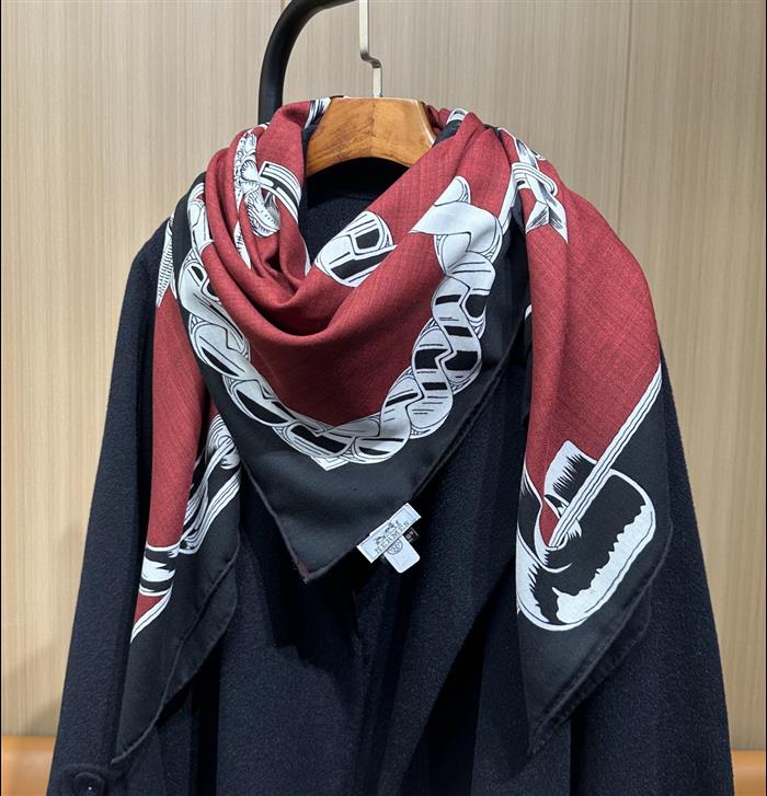 2026116122441677 140